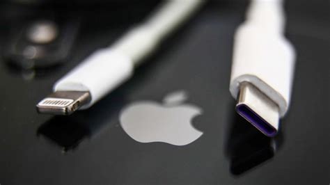Apple USB.